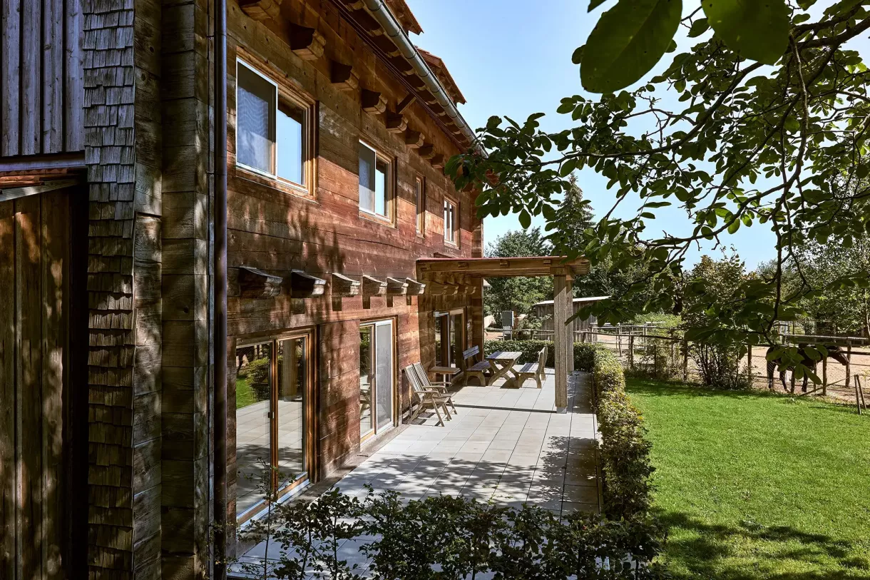 Duffner blockbau holzhaus thurgau pferdehof © helmuth scham 0069