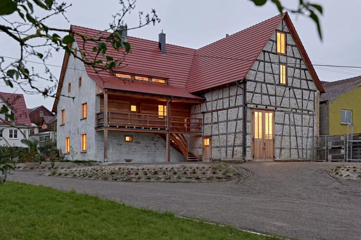 Duffner blockbau holzhaus umbau tuebingen © helmuth scham 24