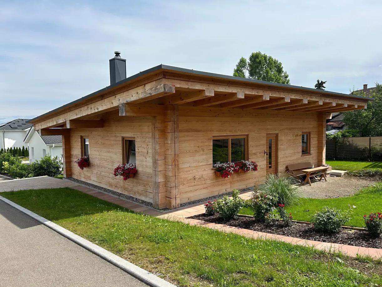 Duffner blockbau haus mit pultdach 01